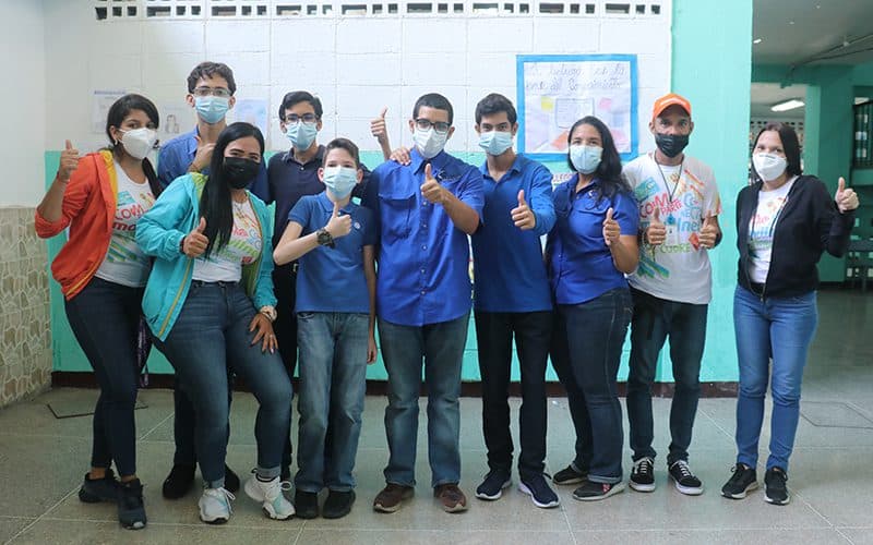 Movilnet y Fundación Roboty instruyen en Robótica a 150 niños de colegio en Petare