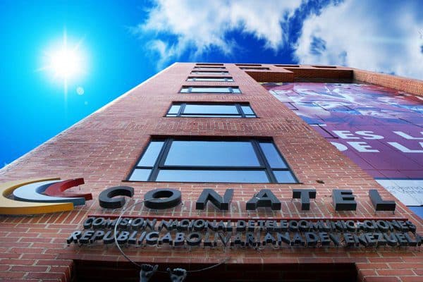 Conatel ofrece curso sobre tecnología y servicios de telecomunicaciones